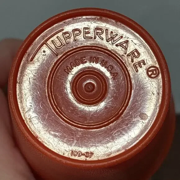 Tupperware 109 7oz Bell Cups Primary Colors 1552 Lips Used Condition - Picture 5 of 11